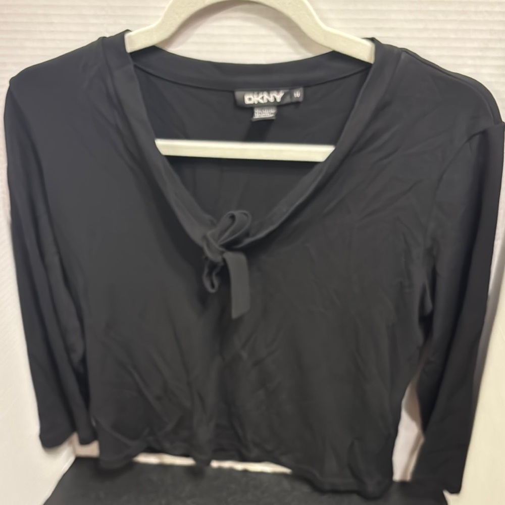 DKNY Women's Black Top size medium